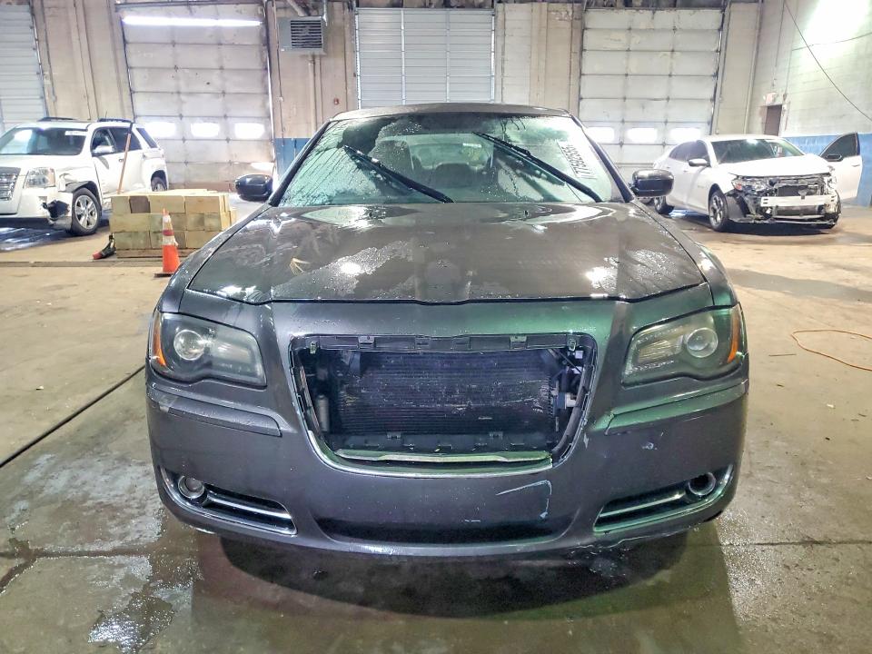 Продажа на аукционе авто 2013 Chrysler 300, vin: 2C3CCARG8DH576886, номер лота: 77592555