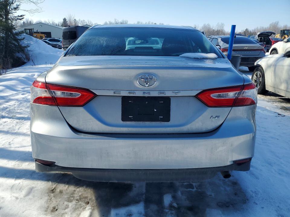 76522165 :رقم المزاد ، 4T1B11HKXKU793073 vin ، 2019 Toyota Camry مزاد بيع