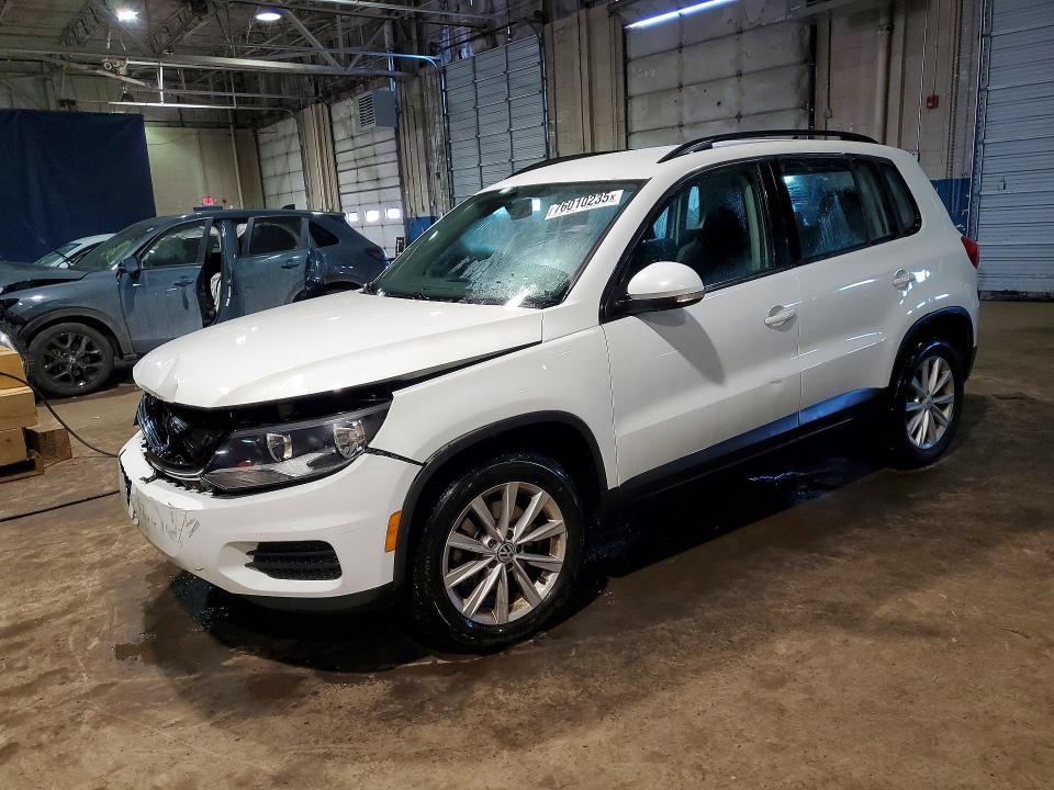 2017 Volkswagen Tiguan მანქანა იყიდება აუქციონზე, vin: WVGBV7AX0HK045224, აუქციონის ნომერი: 76010235