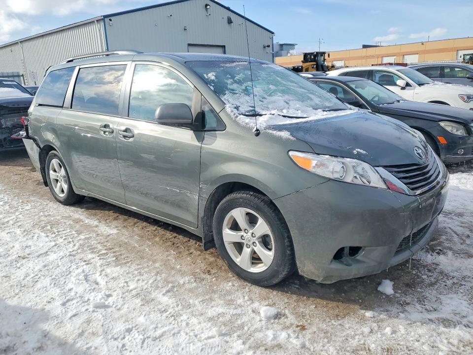2014 Toyota Sienna მანქანა იყიდება აუქციონზე, vin: 5TDKK3DC4ES425766, აუქციონის ნომერი: 75596745