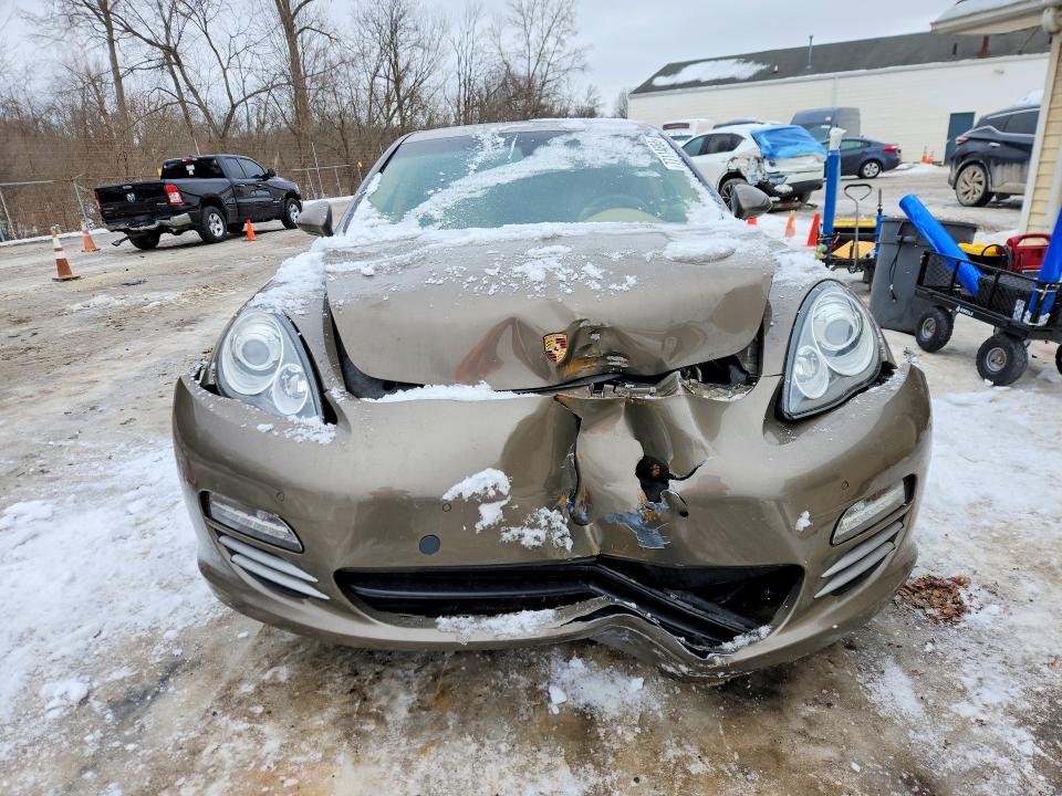 77114665 :رقم المزاد ، WP0AA2A76DL013817 vin ، 2013 Porsche Panamera مزاد بيع