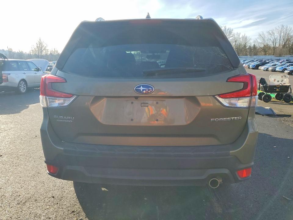 76421695 :رقم المزاد ، JF2SKAPC1NH521859 vin ، 2022 Subaru Forester مزاد بيع
