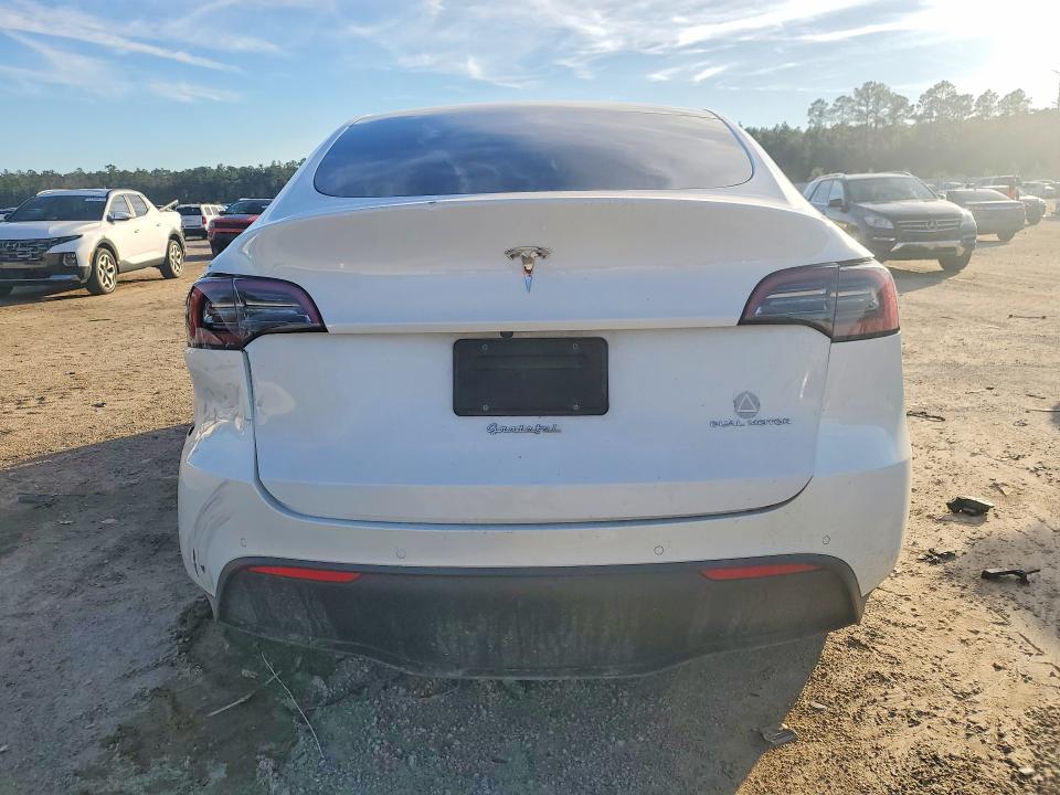 Продаж на аукціоні авто 2022 Tesla Model Y, vin: 7SAYGDEE3NF461716, номер лоту: 77104505
