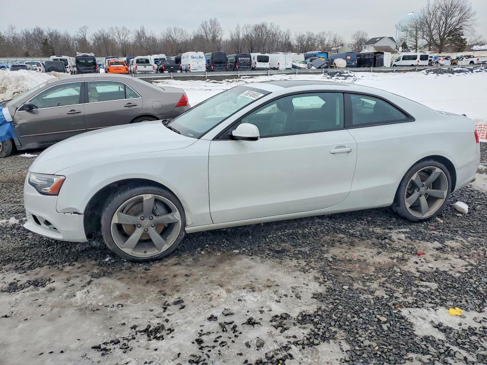 Продаж на аукціоні авто 2014 Audi A5 Premium, vin: WAULFAFR2EA033037, номер лоту: 76624665