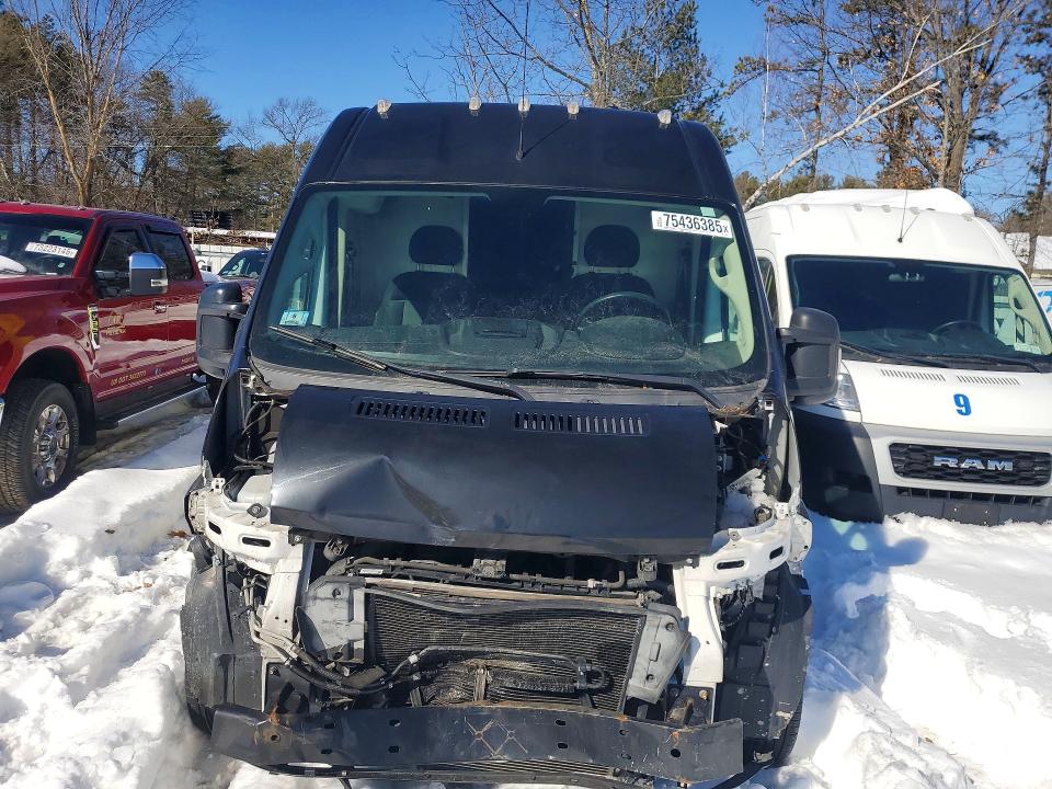 75436385 :رقم المزاد ، 3C6TRVDG8JE158965 vin ، 2018 Ram Promaster 2500 مزاد بيع