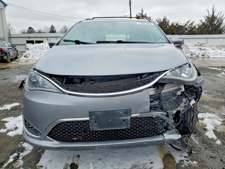 Продажа на аукционе авто 2019 Chrysler Pacifica, vin: 2C4RC1BG1KR609816, номер лота: 77621595