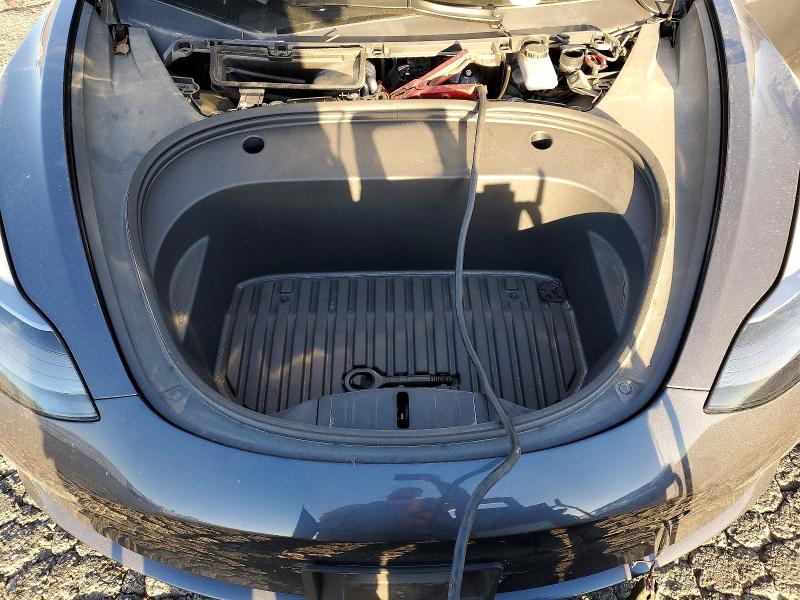 Продаж на аукціоні авто 2023 Tesla Model 3, vin: 5YJ3E1EAXPF687277, номер лоту: 75868495