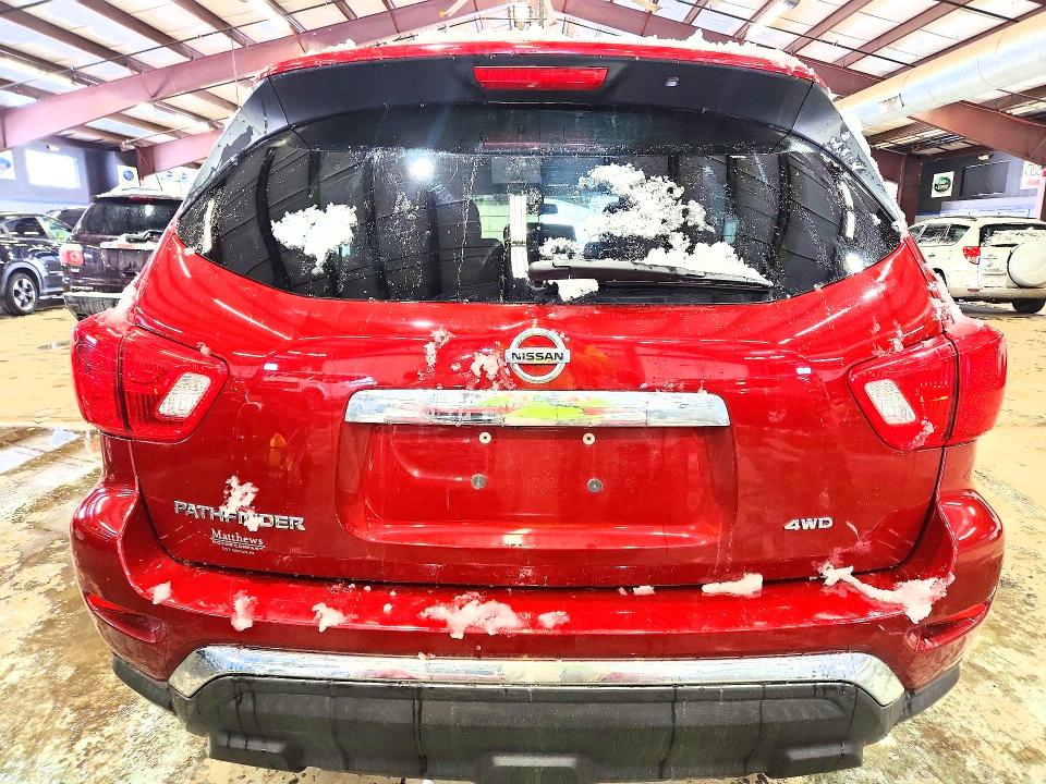 Продаж на аукціоні авто 2018 Nissan Pathfinder, vin: 5N1DR2MM2JC665557, номер лоту: 79172395
