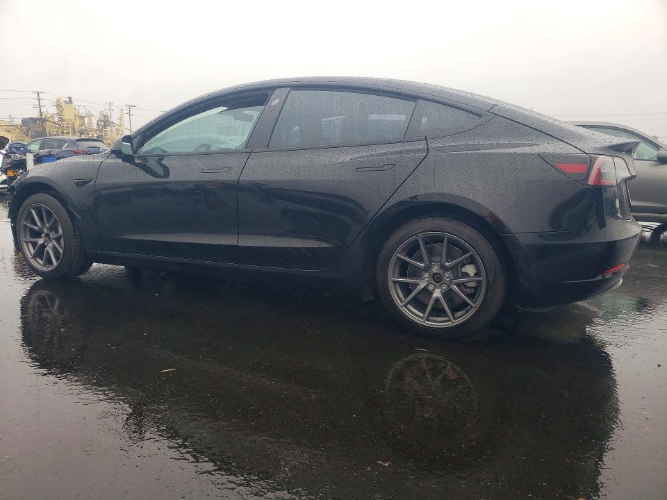 77738175 :رقم المزاد ، 5YJ3E1EB2NF136931 vin ، 2022 Tesla Model 3 مزاد بيع
