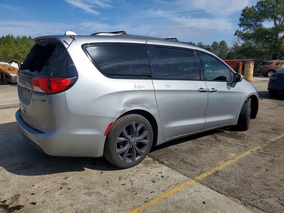 77709485 :رقم المزاد ، 2C4RC1EGXJR338345 vin ، 2018 Chrysler Pacifica مزاد بيع