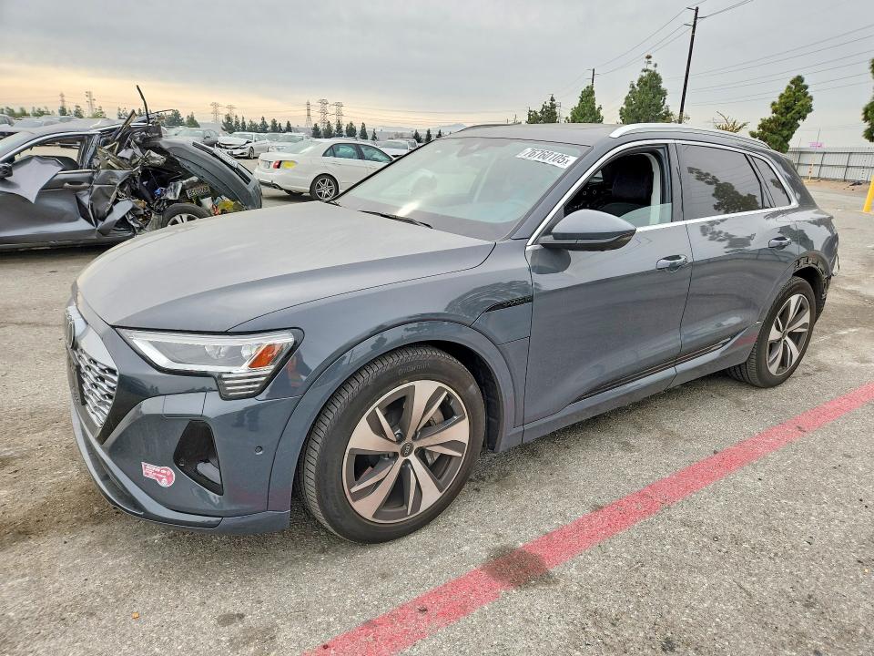 76760105 :رقم المزاد ، WA15AAGE2RB015718 vin ، 2024 Audi Q8 E-tron مزاد بيع