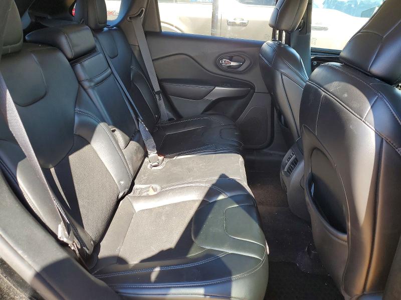 2019 Jeep Cherokee მანქანა იყიდება აუქციონზე, vin: 1C4PJLLB4KD111382, აუქციონის ნომერი: 77648475