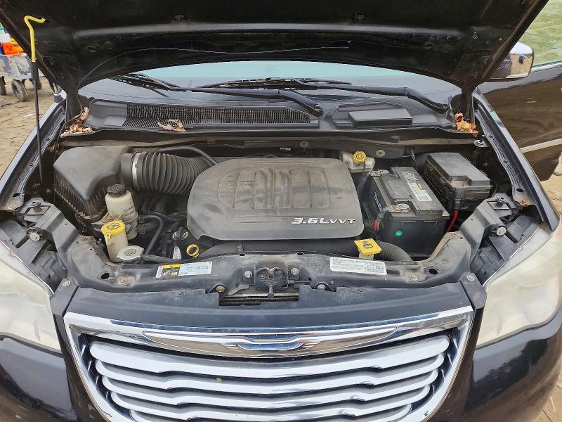 2014 Chrysler Town & Country მანქანა იყიდება აუქციონზე, vin: 2C4RC1CG8ER285122, აუქციონის ნომერი: 77862885
