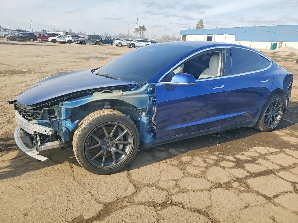 2018 Tesla Model 3 მანქანა იყიდება აუქციონზე, vin: 5YJ3E1EB1JF101078, აუქციონის ნომერი: 78757805