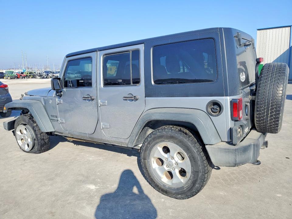 75827985 :رقم المزاد ، 1C4BJWDG8GL310597 vin ، 2016 Jeep Wrangler Unlimited مزاد بيع