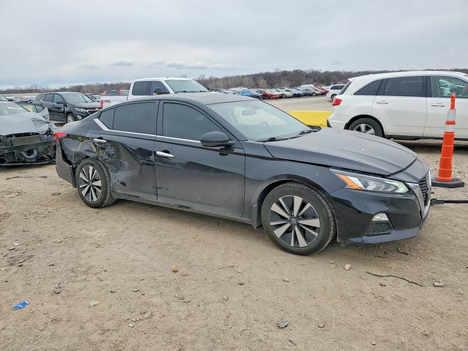 Продажа на аукционе авто 2022 Nissan Altima, vin: 1N4BL4DV6NN300901, номер лота: 77808415