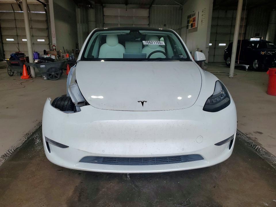 Продажа на аукционе авто 2021 Tesla Model Y, vin: 5YJYGAEE8MF301812, номер лота: 76621155