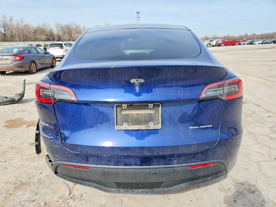 79100285 :رقم المزاد ، 5YJYGDEEXMF061003 vin ، 2021 Tesla Model Y مزاد بيع