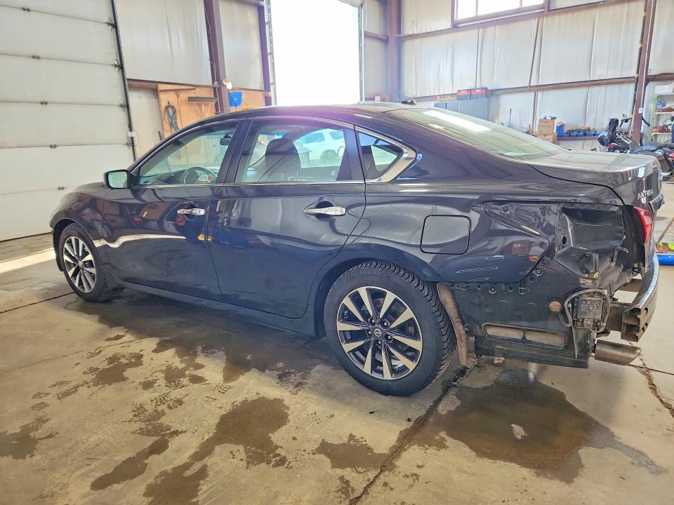 2017 Nissan Altima მანქანა იყიდება აუქციონზე, vin: 1N4AL3AP0HC286229, აუქციონის ნომერი: 75784215