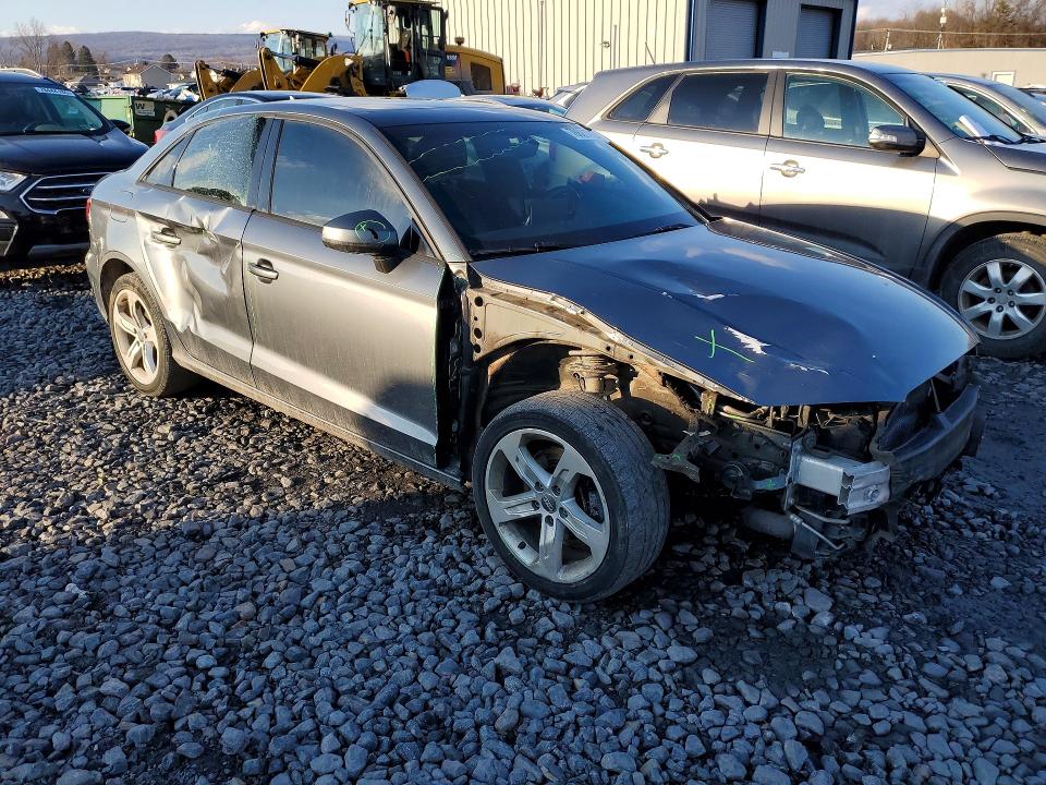 Продаж на аукціоні авто 2017 Audi A3, vin: WAUB8GFFXH1057606, номер лоту: 78627785