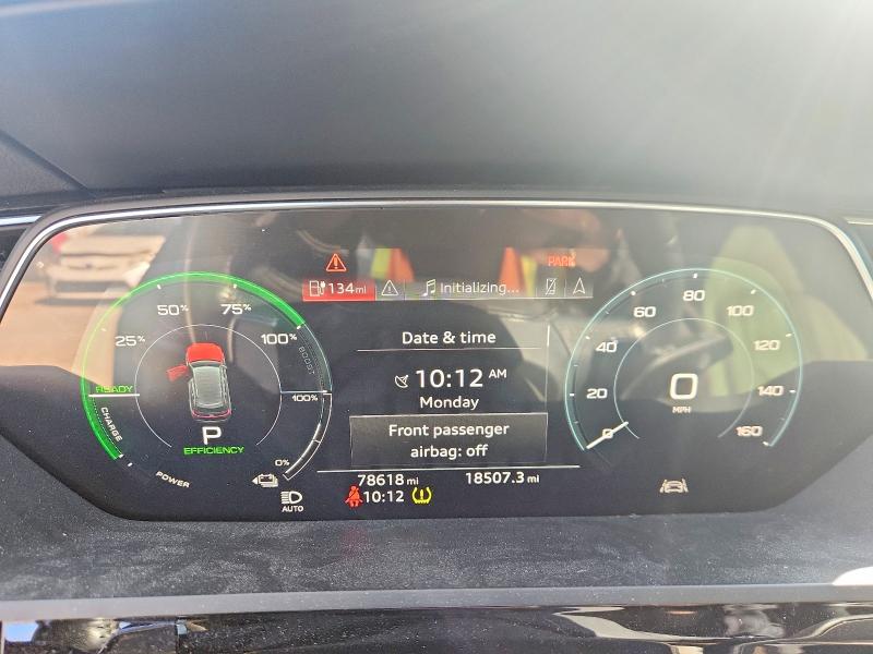 78496495 :رقم المزاد ، WA1LAAGE4KB010243 vin ، 2019 Audi E-tron مزاد بيع