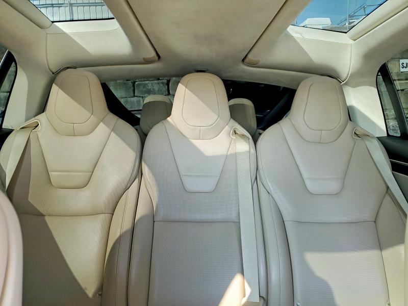 Продажа на аукционе авто 2016 Tesla Model X, vin: 5YJXCAE20GF006088, номер лота: 77681155
