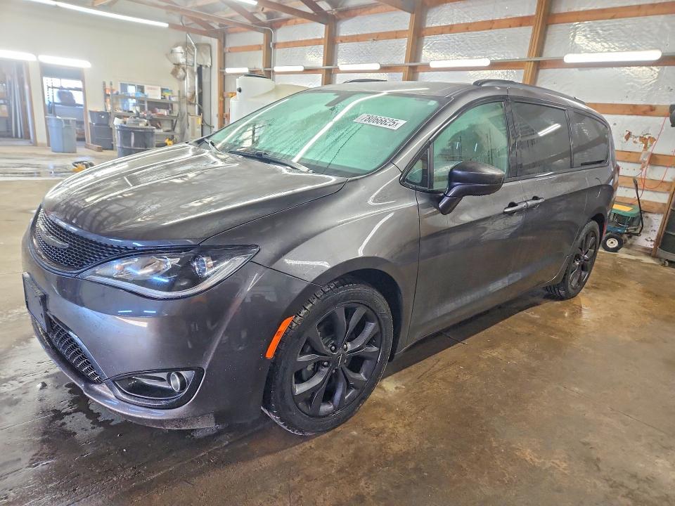 Продаж на аукціоні авто 2018 Chrysler Pacifica, vin: 2C4RC1BG0JR235195, номер лоту: 78066625