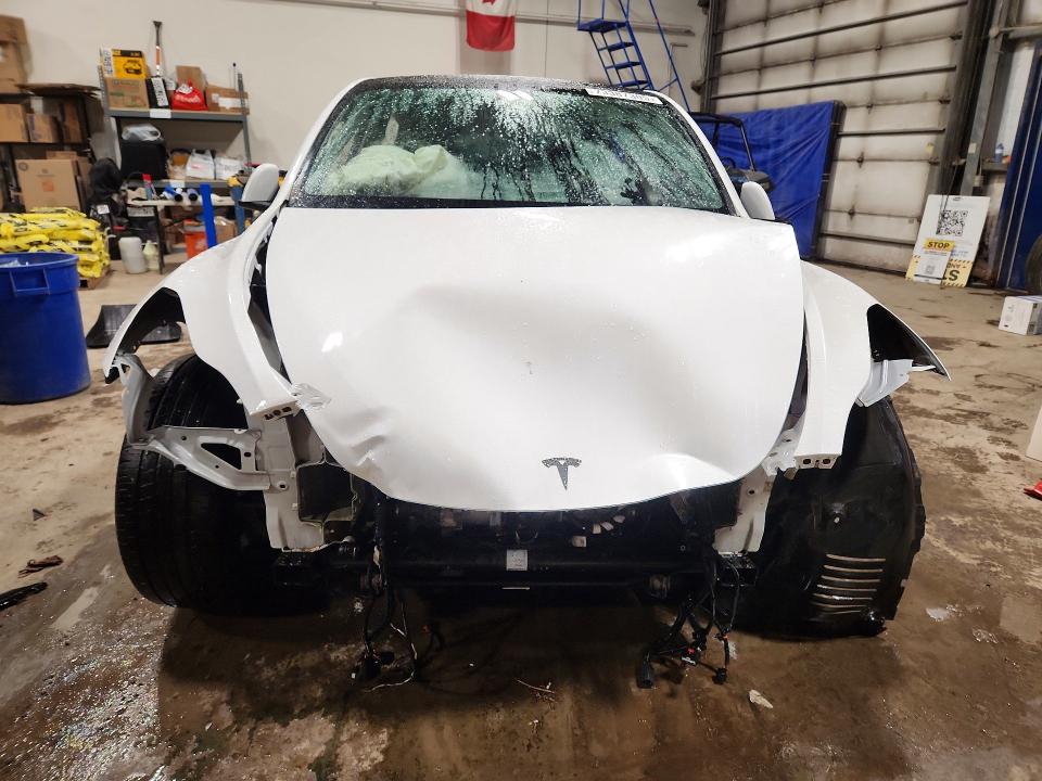 73387305 :رقم المزاد ، 5YJYGDEE7MF088921 vin ، 2021 Tesla Model Y مزاد بيع
