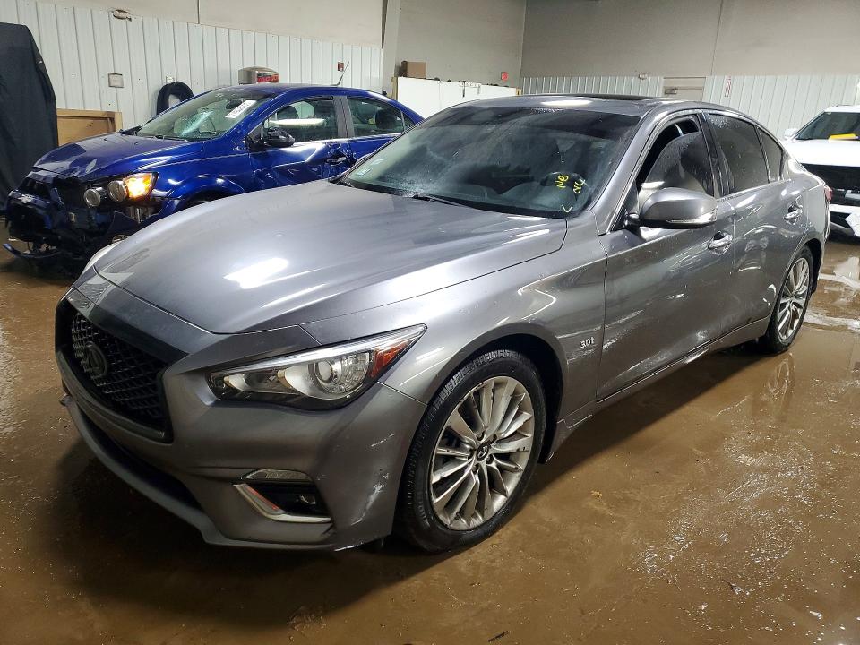 75569775 :رقم المزاد ، JN1EV7AR9JM439255 vin ، 2018 Infiniti Q50 مزاد بيع