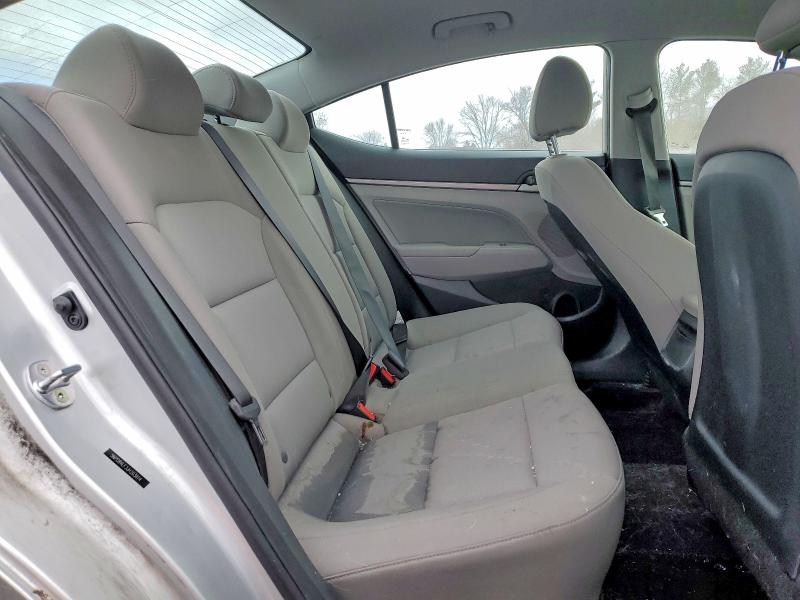 76781165 :رقم المزاد ، 5NPD84LF3JH303814 vin ، 2018 Hyundai Elantra مزاد بيع
