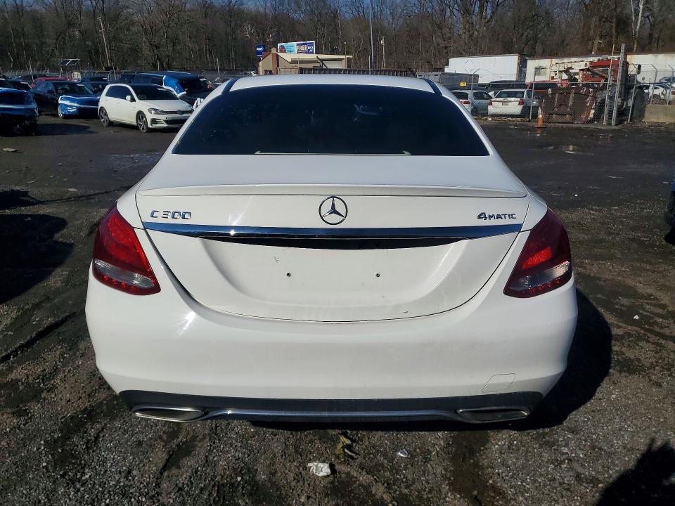 2015 Mercedes-benz C მანქანა იყიდება აუქციონზე, vin: 55SWF4KB0FU070699, აუქციონის ნომერი: 79220115
