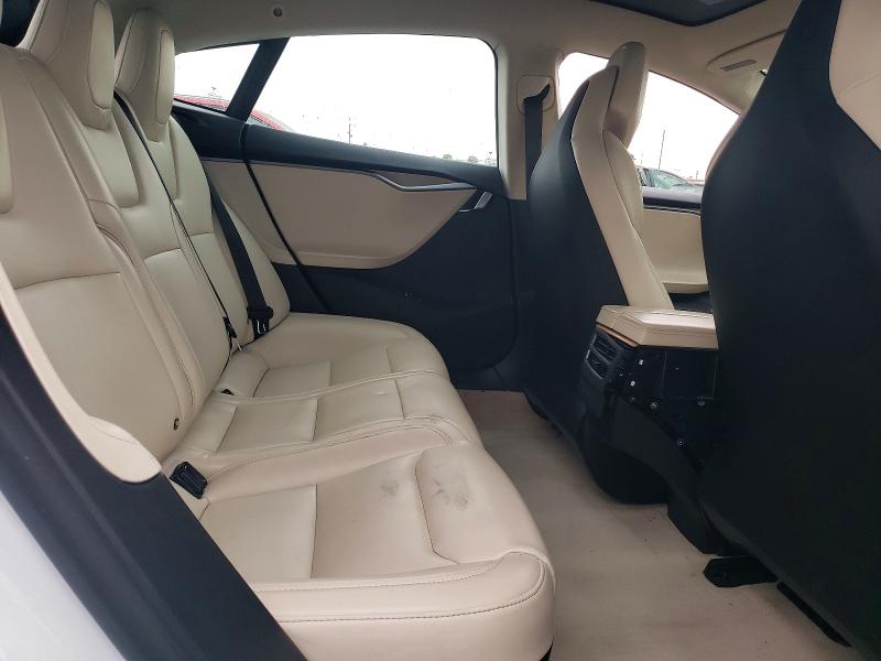 75313355 :رقم المزاد ، 5YJSA1E29JF260292 vin ، 2018 Tesla Model S مزاد بيع