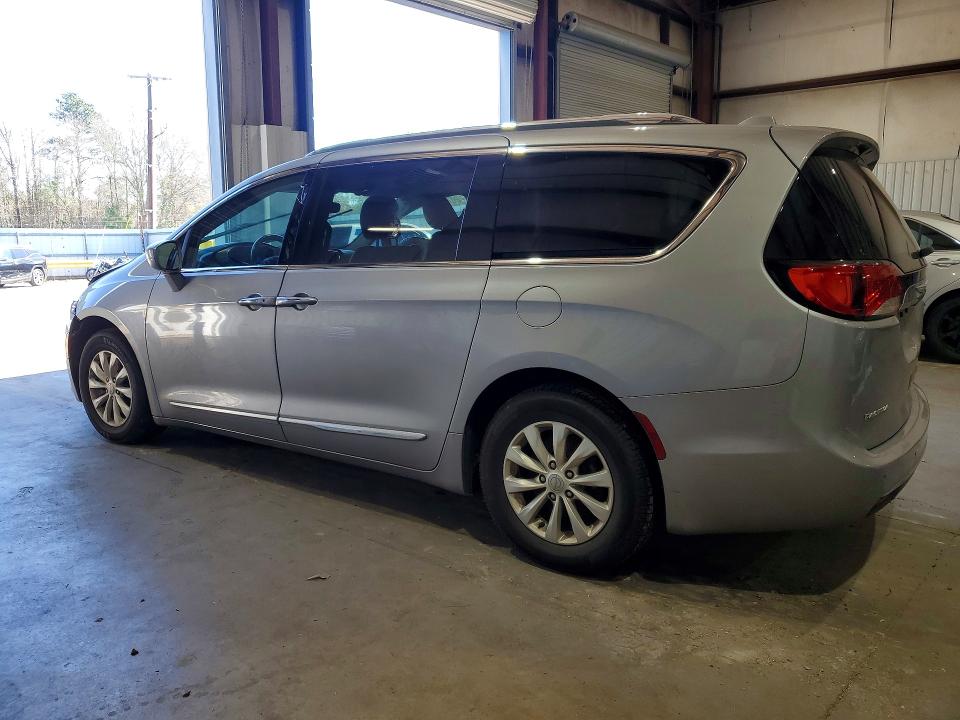 2018 Chrysler Pacifica მანქანა იყიდება აუქციონზე, vin: 2C4RC1BG4JR126528, აუქციონის ნომერი: 78072295