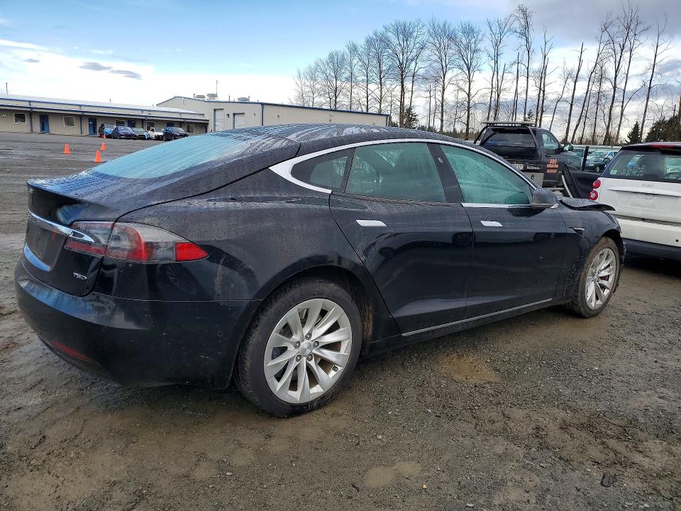 Продаж на аукціоні авто 2018 Tesla Model S, vin: 5YJSA1E24JF293796, номер лоту: 77390565