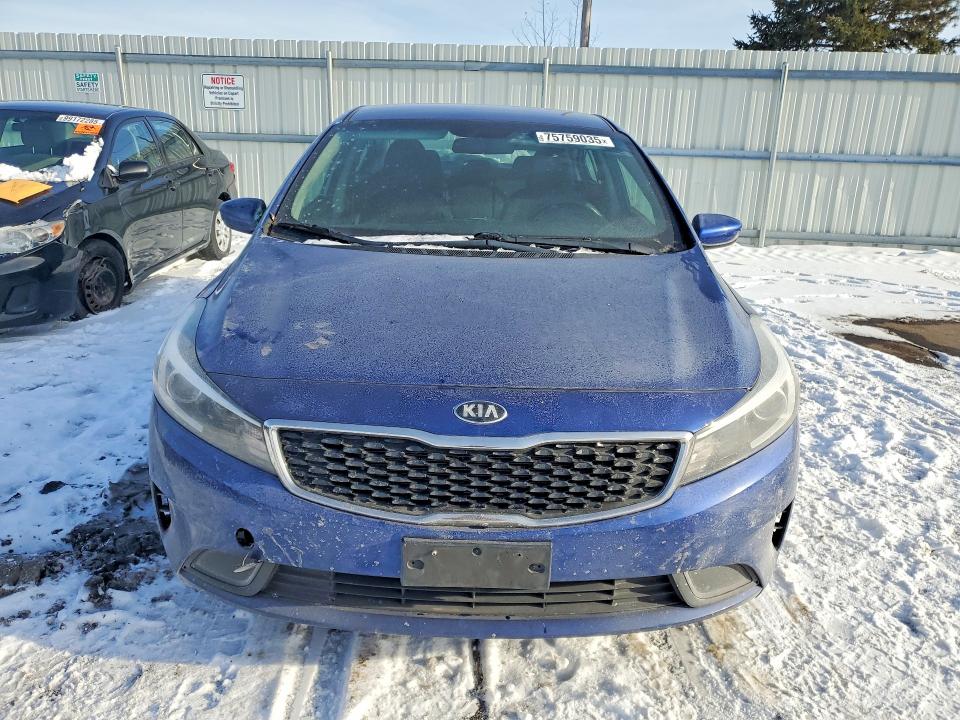 2018 Kia Forte მანქანა იყიდება აუქციონზე, vin: 3KPFK4A72JE236049, აუქციონის ნომერი: 75759035