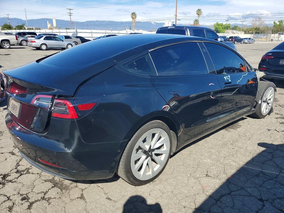 77697535 :رقم المزاد ، 5YJ3E1EA6NF303900 vin ، 2022 Tesla Model 3 مزاد بيع