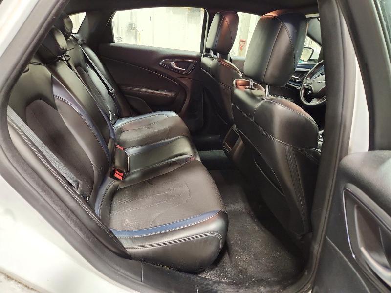 77219265 :رقم المزاد ، 1C3CCCBB2FN554578 vin ، 2015 Chrysler 200 مزاد بيع