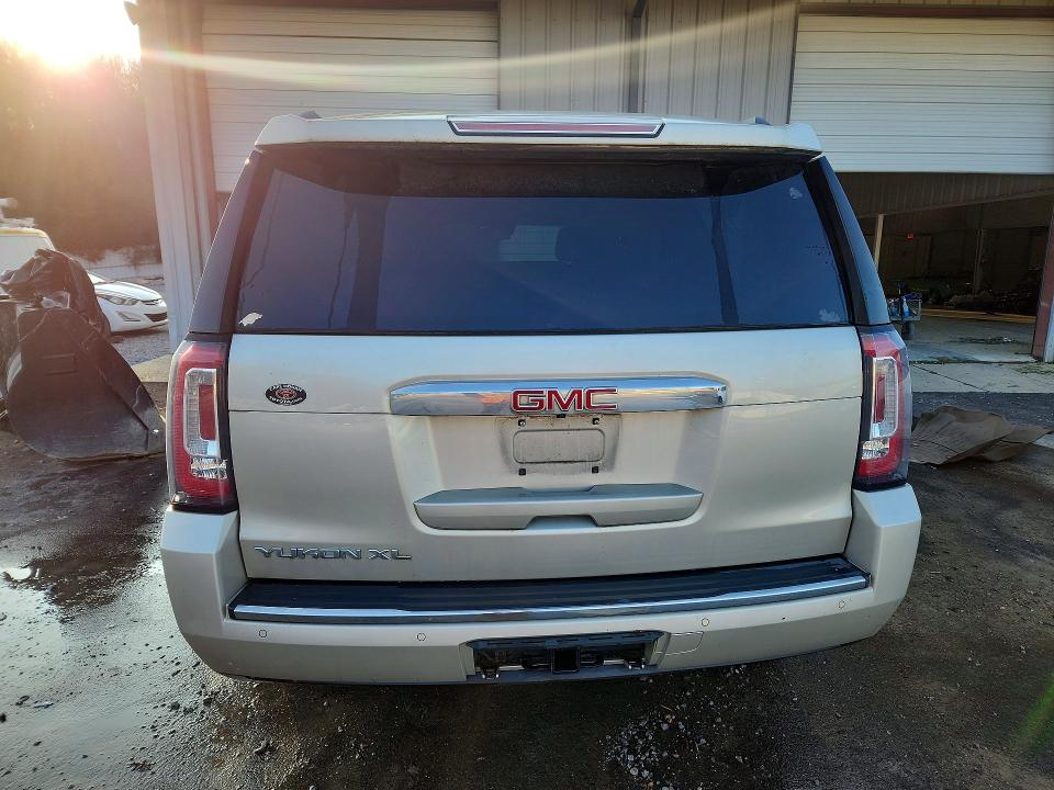 Продажа на аукционе авто 2016 Gmc Yukon Xl, vin: 1GKS1HKJ1GR356865, номер лота: 75803395