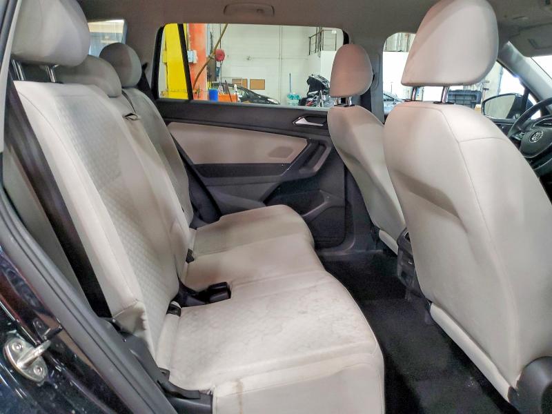 Продаж на аукціоні авто 2018 Volkswagen Tiguan, vin: 3VV0B7AX4JM157917, номер лоту: 76269125