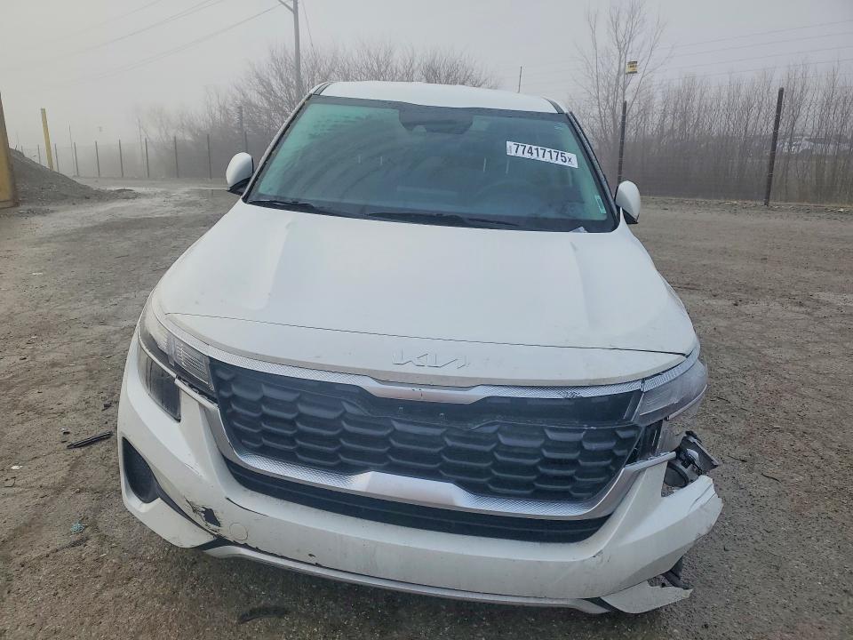 2023 Kia Seltos მანქანა იყიდება აუქციონზე, vin: KNDEPCAA0P7460948, აუქციონის ნომერი: 77417175