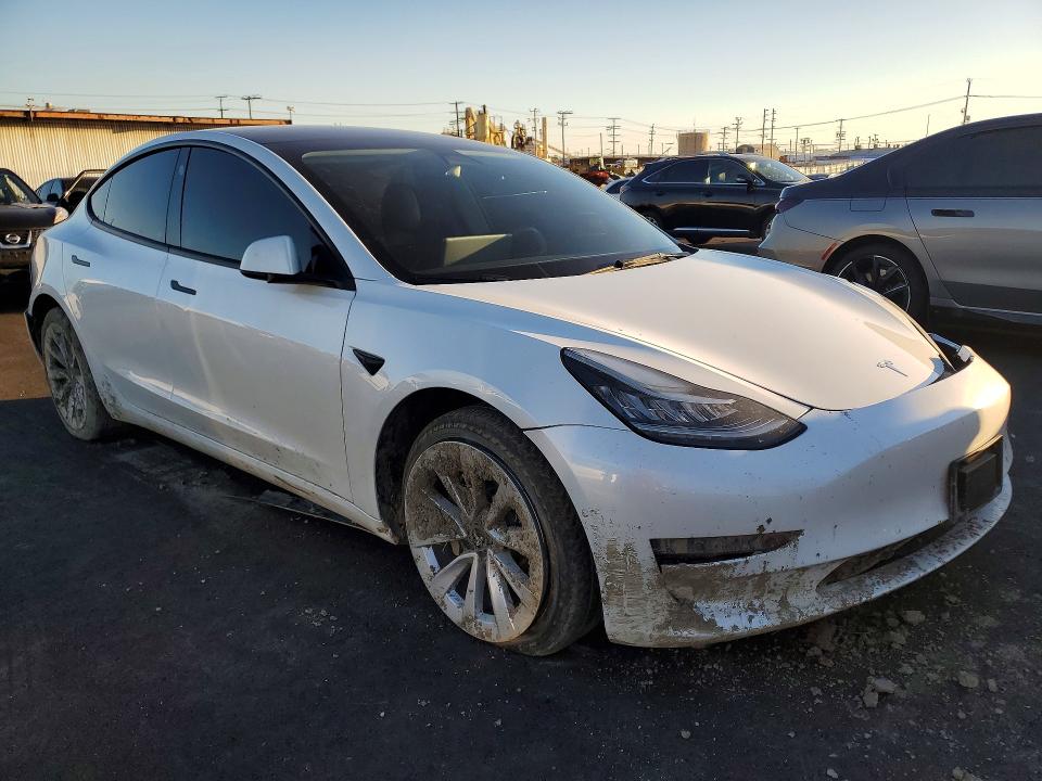 77534855 :رقم المزاد ، 5YJ3E1EB2NF244921 vin ، 2022 Tesla Model 3 مزاد بيع