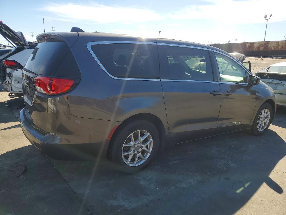Продажа на аукционе авто 2018 Chrysler Pacifica, vin: 2C4RC1CG5JR113446, номер лота: 79429465