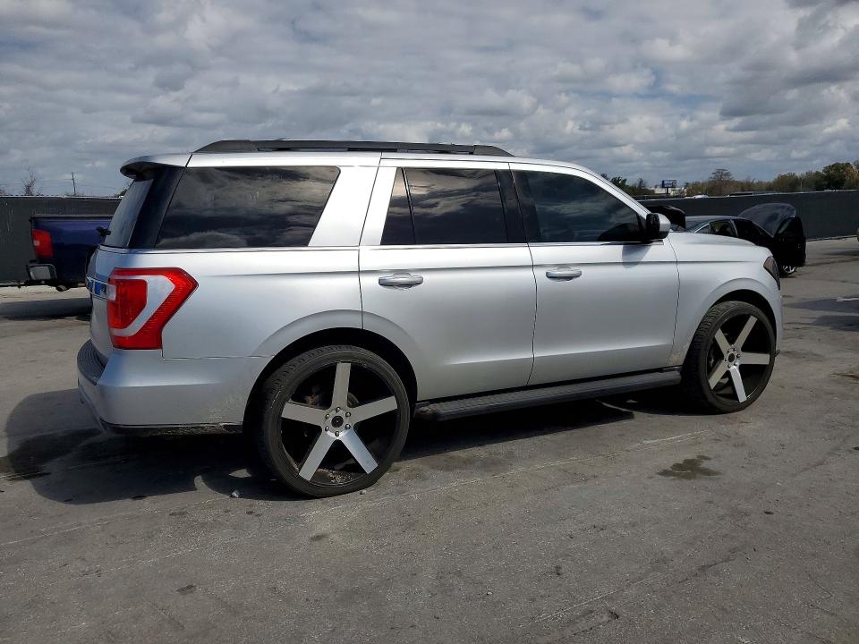 77661615 :رقم المزاد ، 1FMJU1HT9JEA12628 vin ، 2018 Ford Expedition مزاد بيع