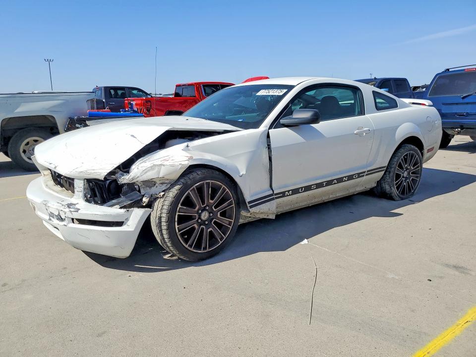 2006 Ford Mustang მანქანა იყიდება აუქციონზე, vin: 1ZVFT80N665177284, აუქციონის ნომერი: 77521375