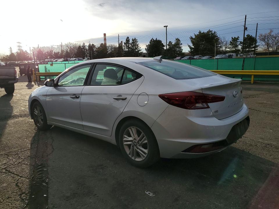 2020 Hyundai Elantra მანქანა იყიდება აუქციონზე, vin: 5NPD84LF6LH528909, აუქციონის ნომერი: 77615135