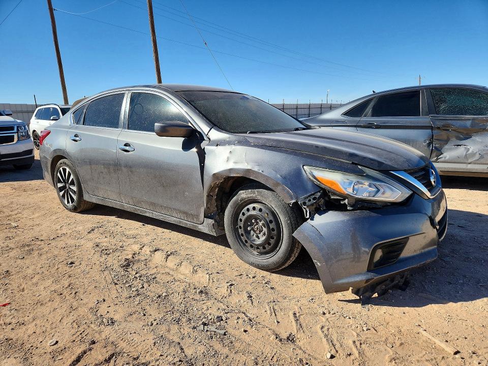 76653075 :رقم المزاد ، 1N4AL3AP8JC105576 vin ، 2018 Nissan Altima مزاد بيع