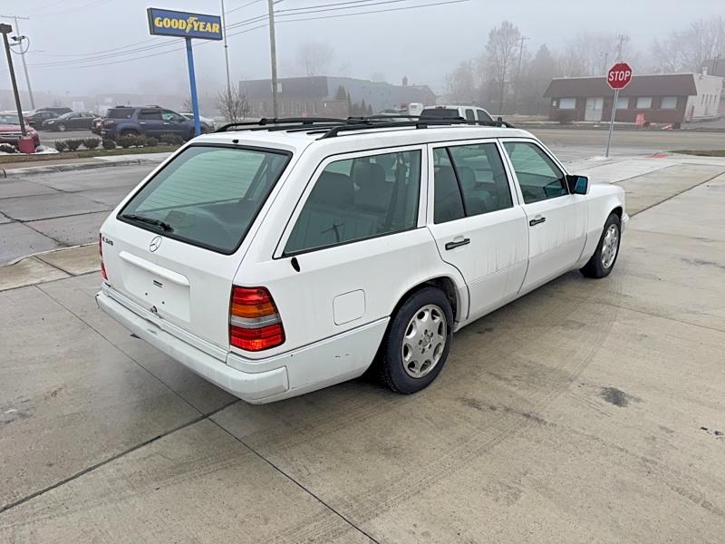78344575 :رقم المزاد ، WDBEA92E2SF296279 vin ، 1995 Mercedes-benz E 320 مزاد بيع