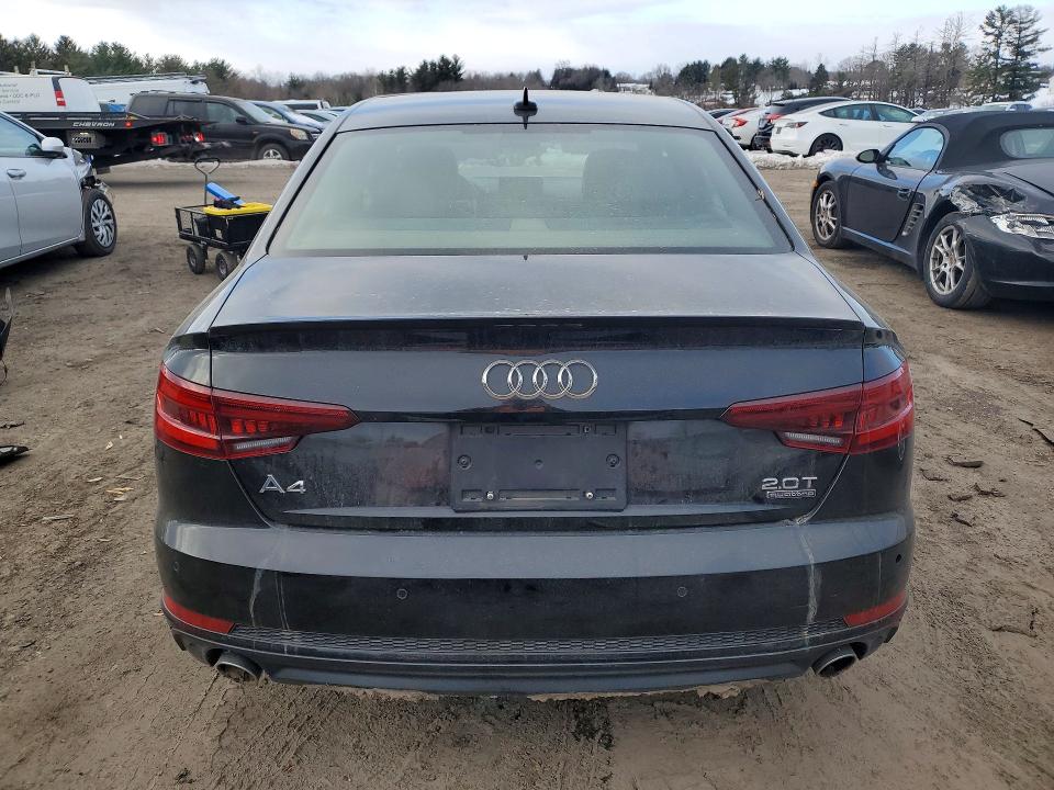 76056675 :رقم المزاد ، WAUENAF40JA021883 vin ، 2018 Audi A4 مزاد بيع