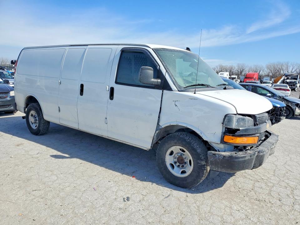 2021 Chev Express G2500 მანქანა იყიდება აუქციონზე, vin: 1GCWGBFPXM1153541, აუქციონის ნომერი: 78892415