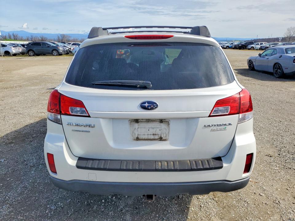 77389245 :رقم المزاد ، 4S4BRBCC9B1319776 vin ، 2011 Subaru Outback مزاد بيع